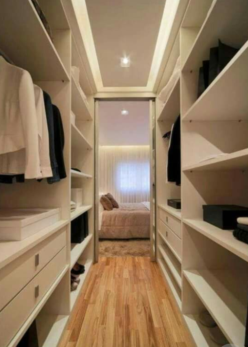 П-образная гардеробная комната в спальню Химки