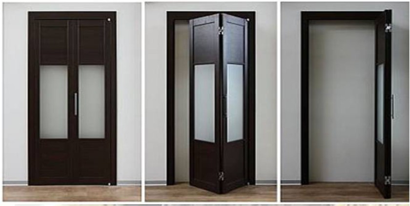 Шпонированные двери гармошка с матовыми стеклянными вставками Химки